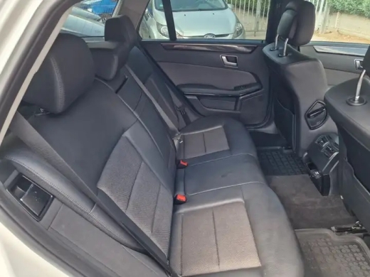 Mercedes-Benz E 200 T-Modell E 200 CGI BlueEfficiency