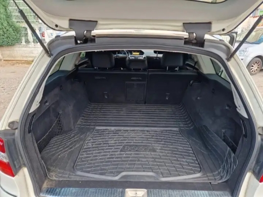 Mercedes-Benz E 200 T-Modell E 200 CGI BlueEfficiency